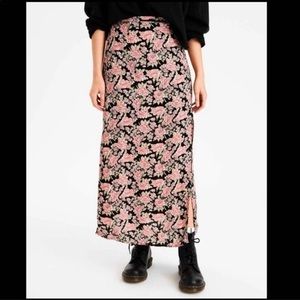 American eagle Floral midi skirt